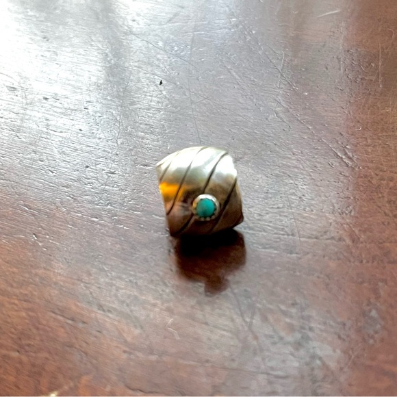 Silver & Turquoise Ear Cuff - Picture 3 of 6